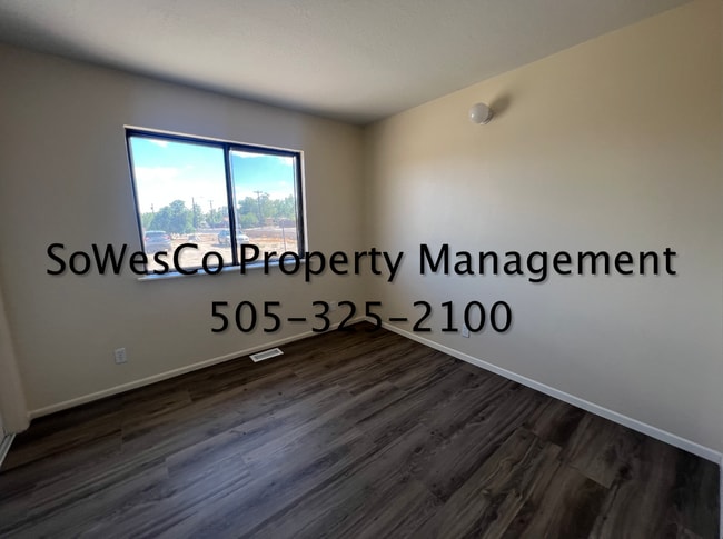 Building Photo - Newly Remodeled 3 Bed 2 Bath Home