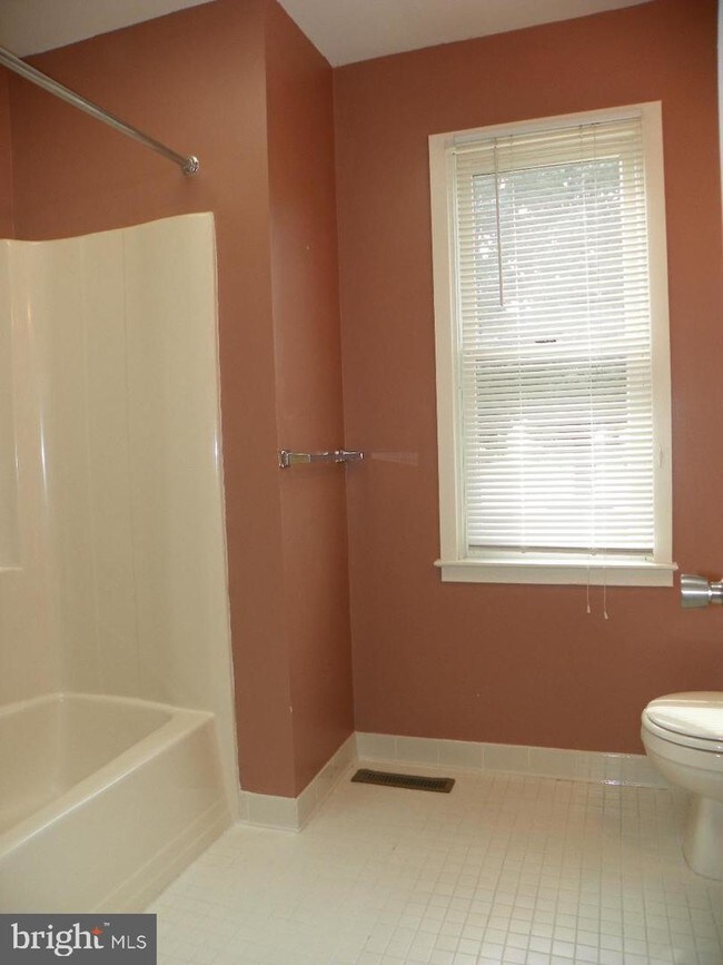 Building Photo - 5407 Lister Ct