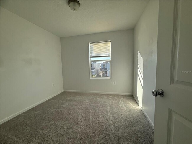 Building Photo - 3467 Howell Dr