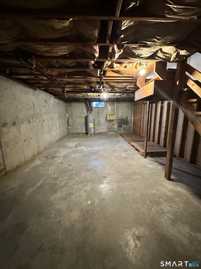 Building Photo - 21 Gallup St