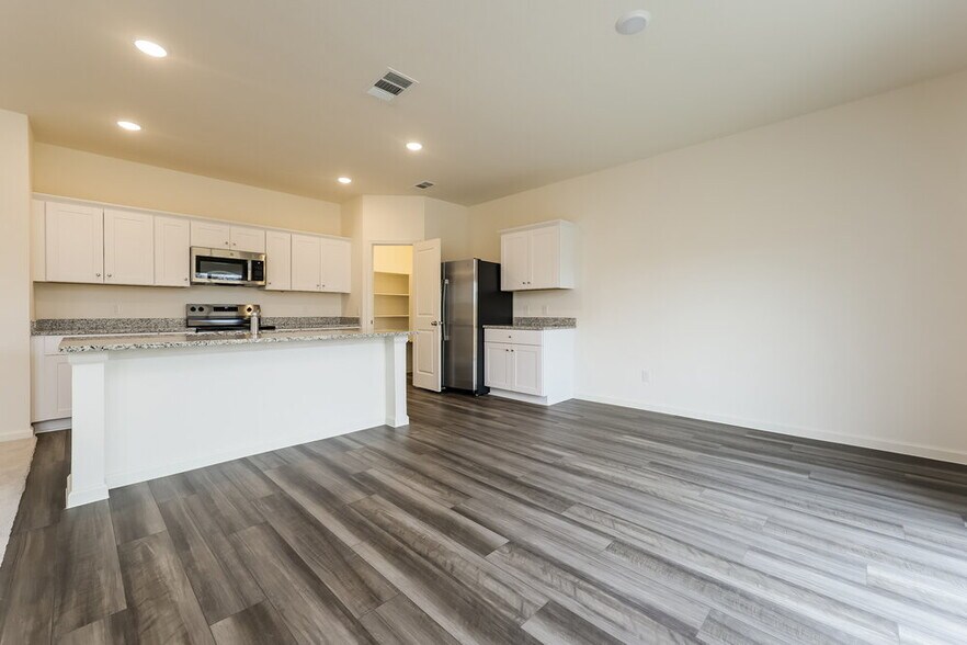 Building Photo - 3510 Penhurst Grn