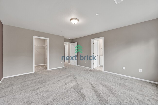 Building Photo - 3 Bed, 2.5 Bath Beautiful Townhouse Available for Rent!