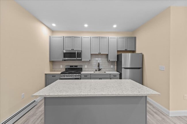 Building Photo - 86-88 North Winooski Ave