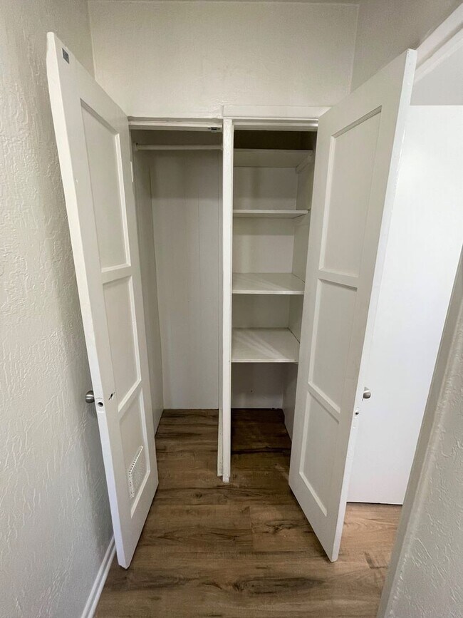 Building Photo - 740main