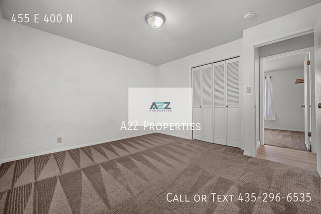 Building Photo - 455 E 400 N