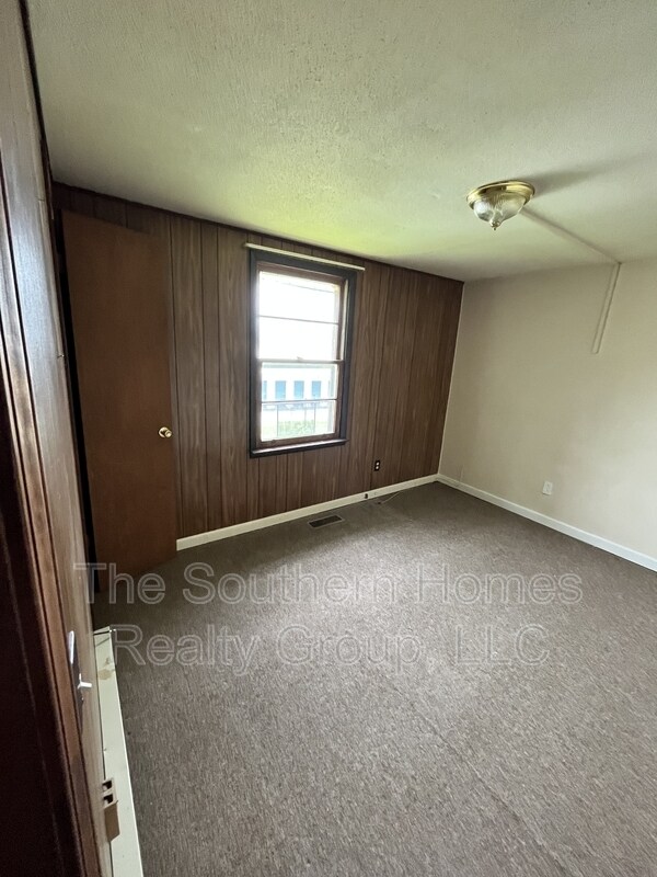 Building Photo - 2439 US-411