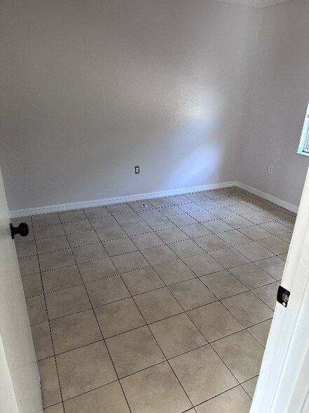 Building Photo - 15914 Winner Ln