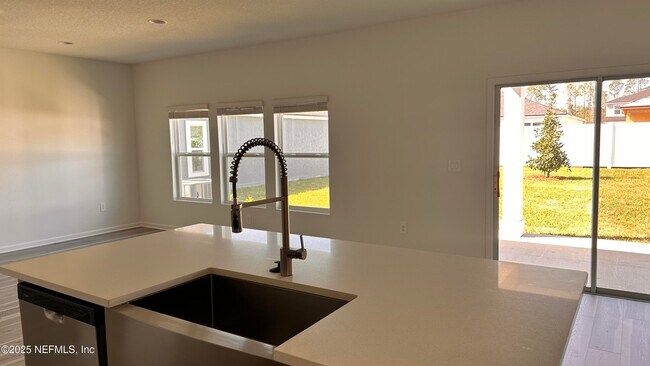 Building Photo - 47 Carbonell Pl
