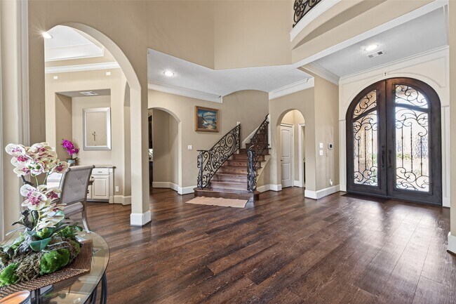 Building Photo - 7414 Dayhill Dr
