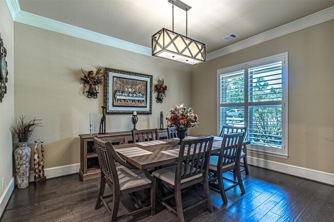 Building Photo - 8970 Navigation Cir