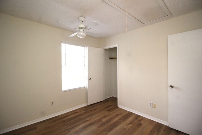 Building Photo - Location! Location! Location! Alpharetta