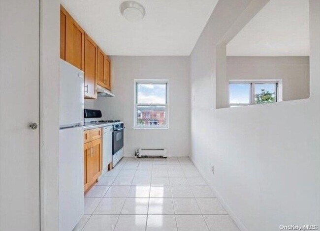 Building Photo - 20-07 43rd St