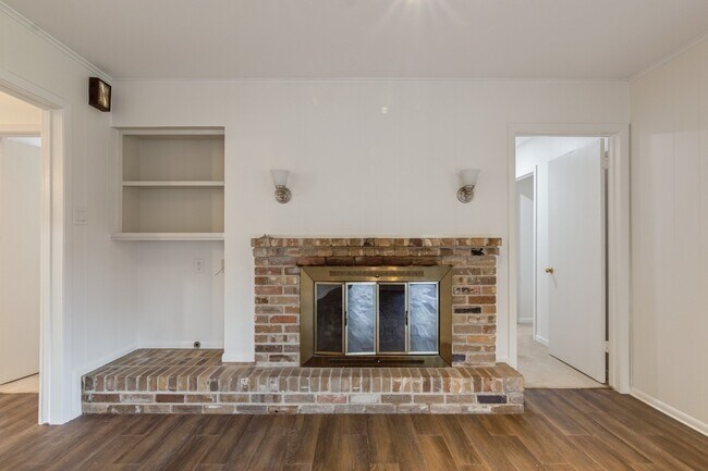 Building Photo - 5647 Lymbar Dr