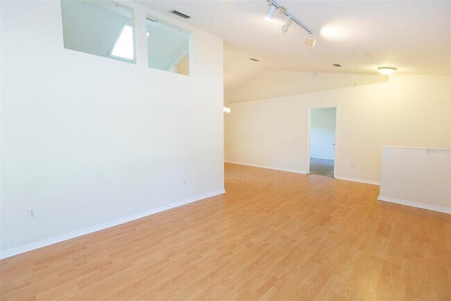 Building Photo - 5207 SW 79 Terrace