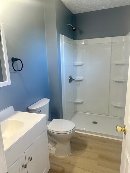 Building Photo - 314 Sutton Ct