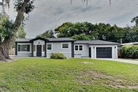Building Photo - 270 W Pineloch Ave
