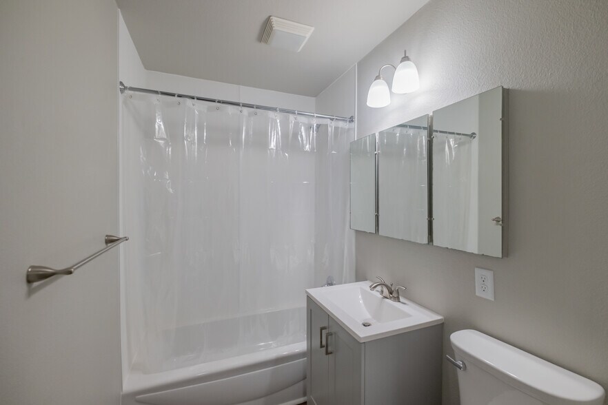 Building Photo - 3497 Felton St S