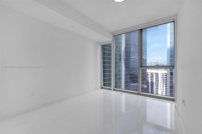 Building Photo - 300 Biscayne Blvd Way