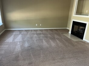 Building Photo - 2801 Bennington Dr