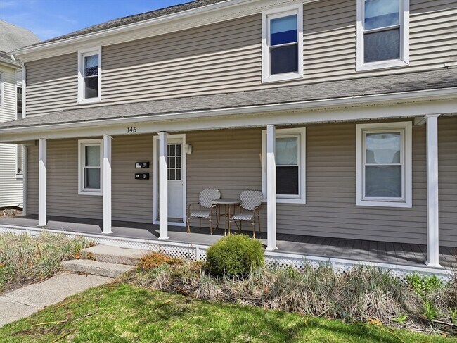 Building Photo - 146 Hecla St