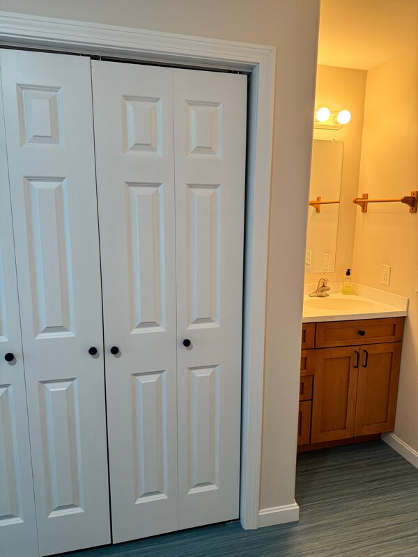 Building Photo - 15 Benaquist Way