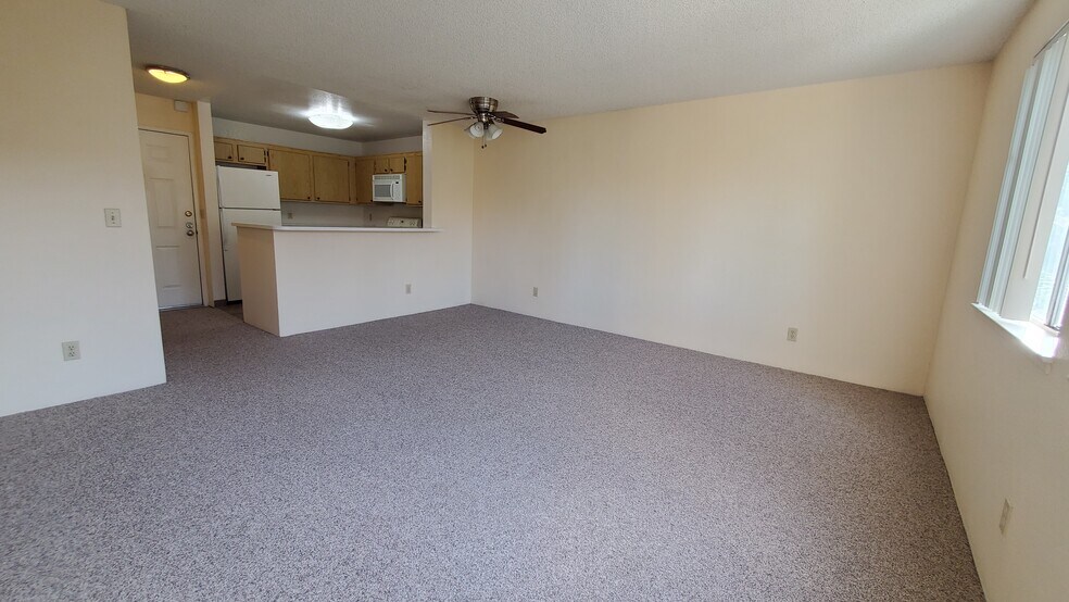 Building Photo - 3520 Lebon Dr