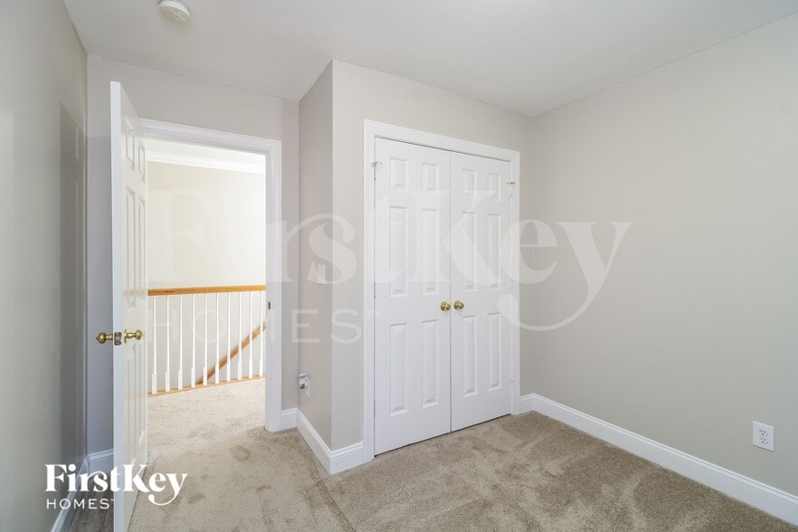 Building Photo - 909 Woodview Ridge Trail