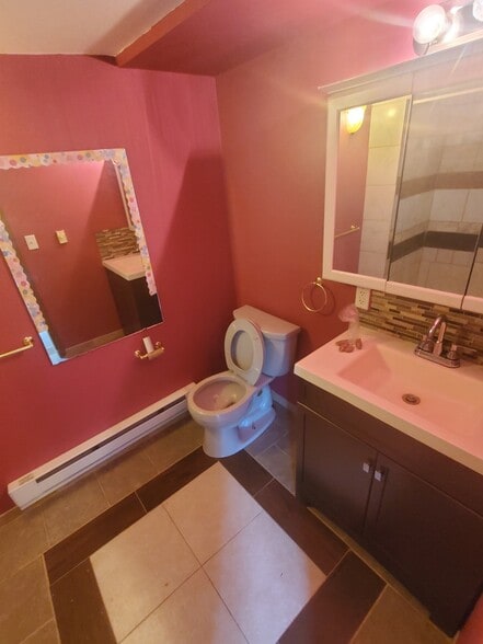 Building Photo - 1180 Atwood Ave