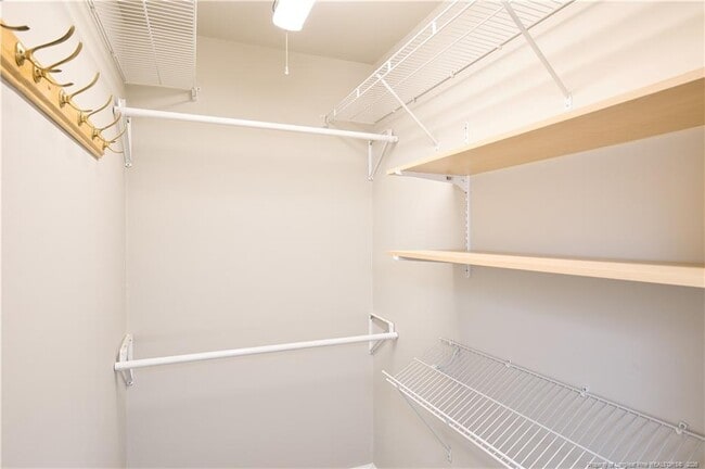 Building Photo - 512 Colwick Ln