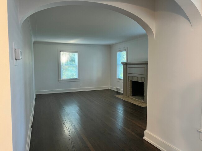 Building Photo - 3215 Sleeth Rd