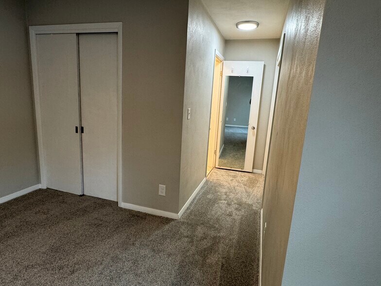 Building Photo - 3319 Marquette St