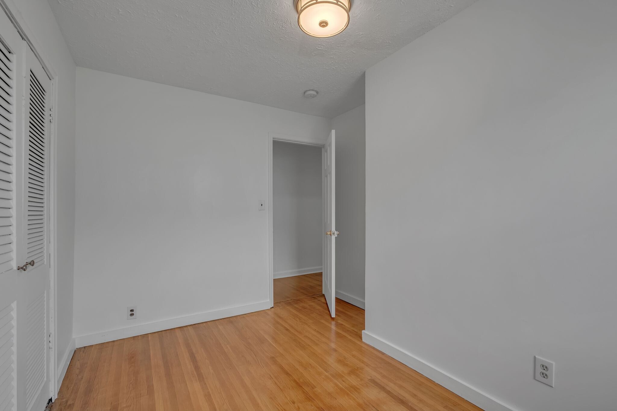 Building Photo - 1607 22nd Ave N