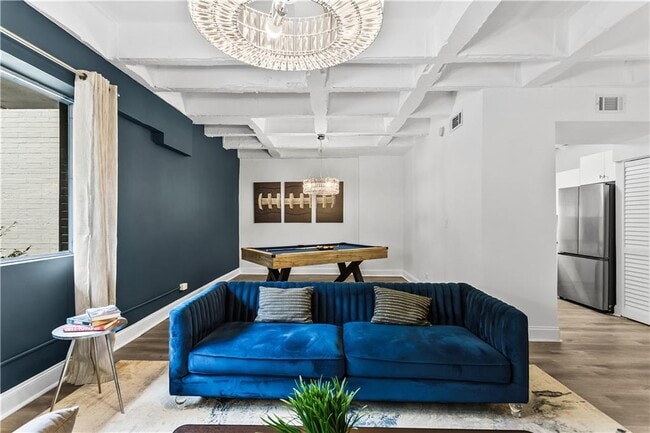 Building Photo - 3645 Peachtree Rd NE