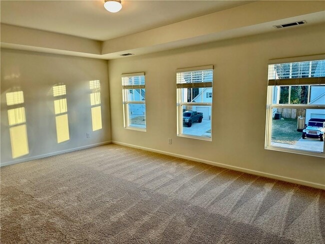 Building Photo - 213 Bloomfield Cir