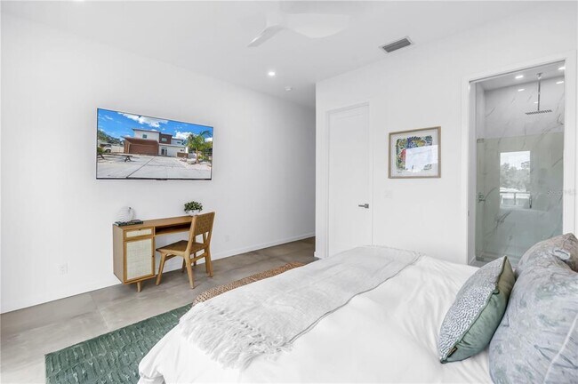 Building Photo - 2314 Floyd St