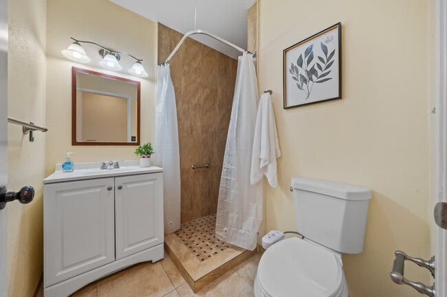 Building Photo - 2003 Pierce Ct