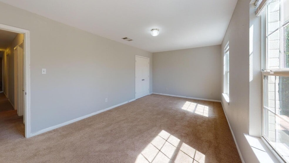Building Photo - 1534 Lorson Loop