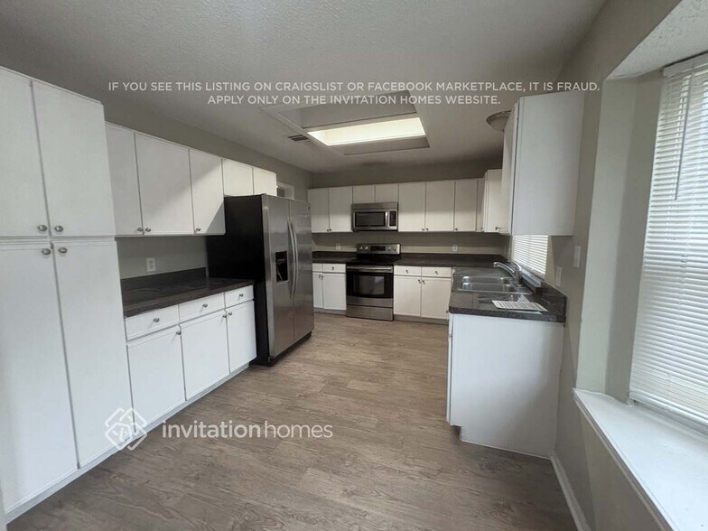 Building Photo - 4105 Devon Ct