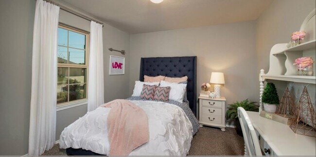 Building Photo - 827 Teal Moon Dr