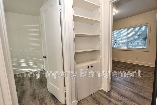 Building Photo - 4702 65th St