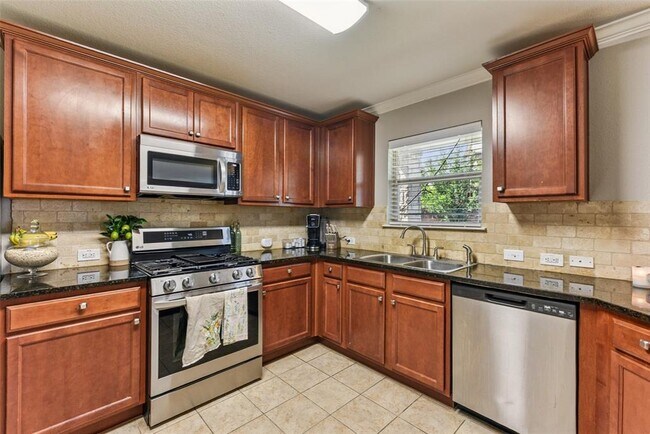 Building Photo - 538 Travertine Trail