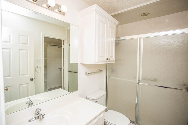 Building Photo - 3114 111th St