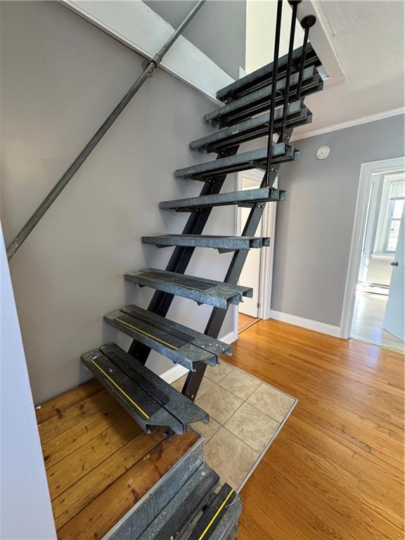 Building Photo - 29 Gesler St