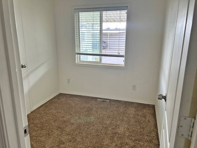 Building Photo - 376 Petrol Rd