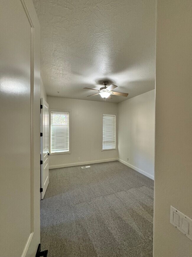 3rd room - 134 S 1160 West Cir