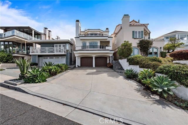 Building Photo - 414 Carnation Ave