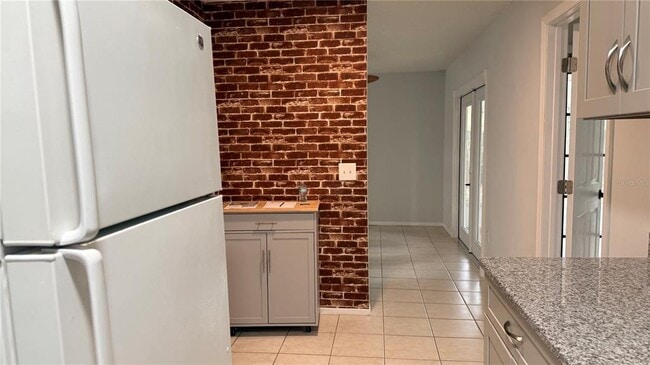 Building Photo - 7846 Royal Hart Dr