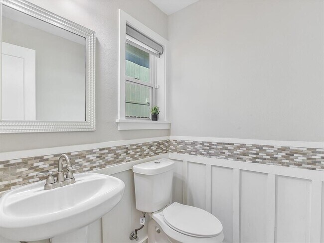Building Photo - 10310 Bilbrook Pl