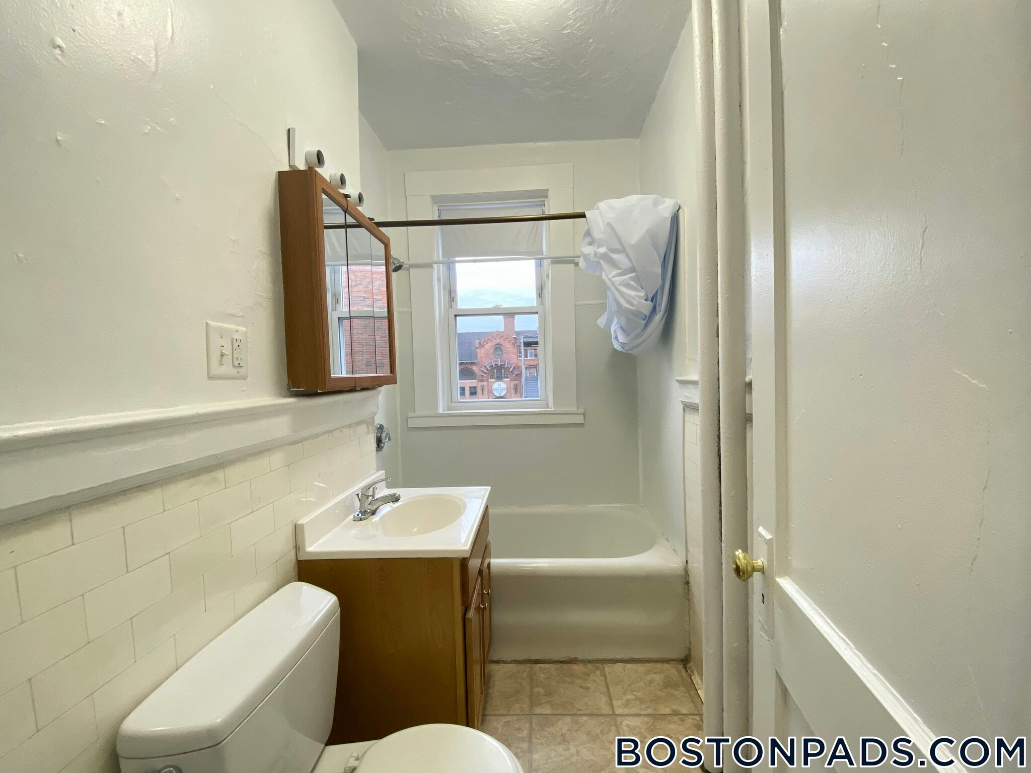 Building Photo - 1167 Boylston St
