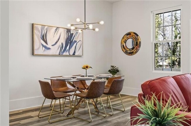 Building Photo - 3165 Dogwood Dr